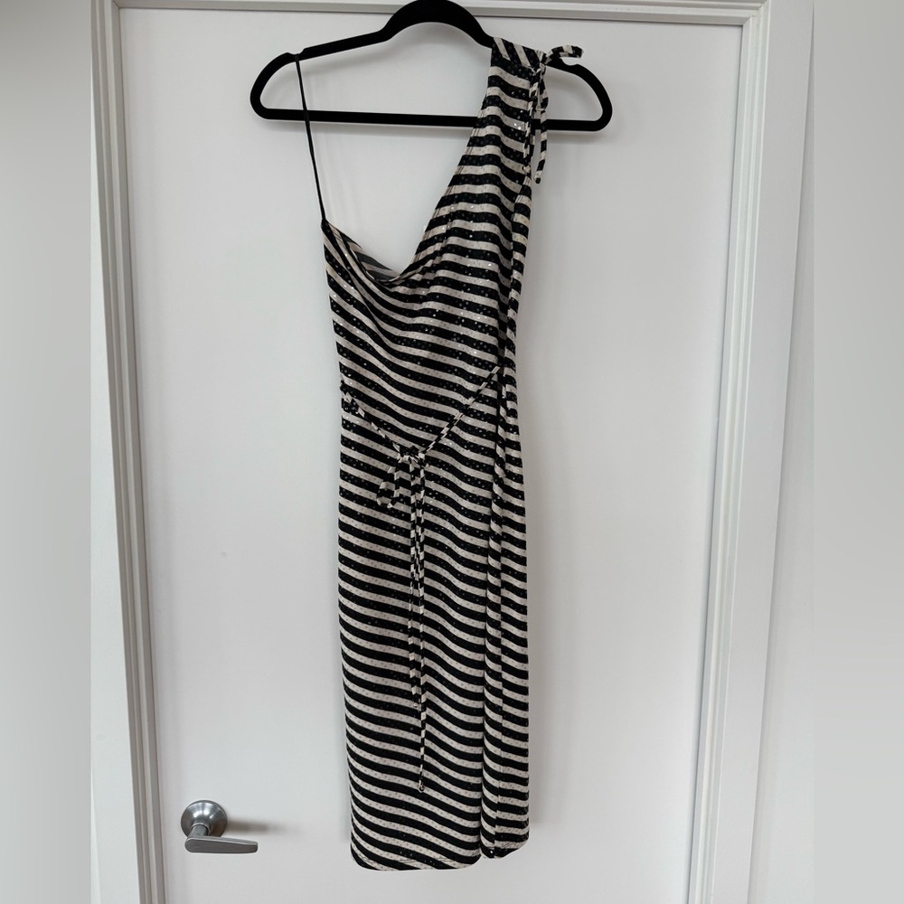 Le Château One Shoulder Cocktail Dress | S